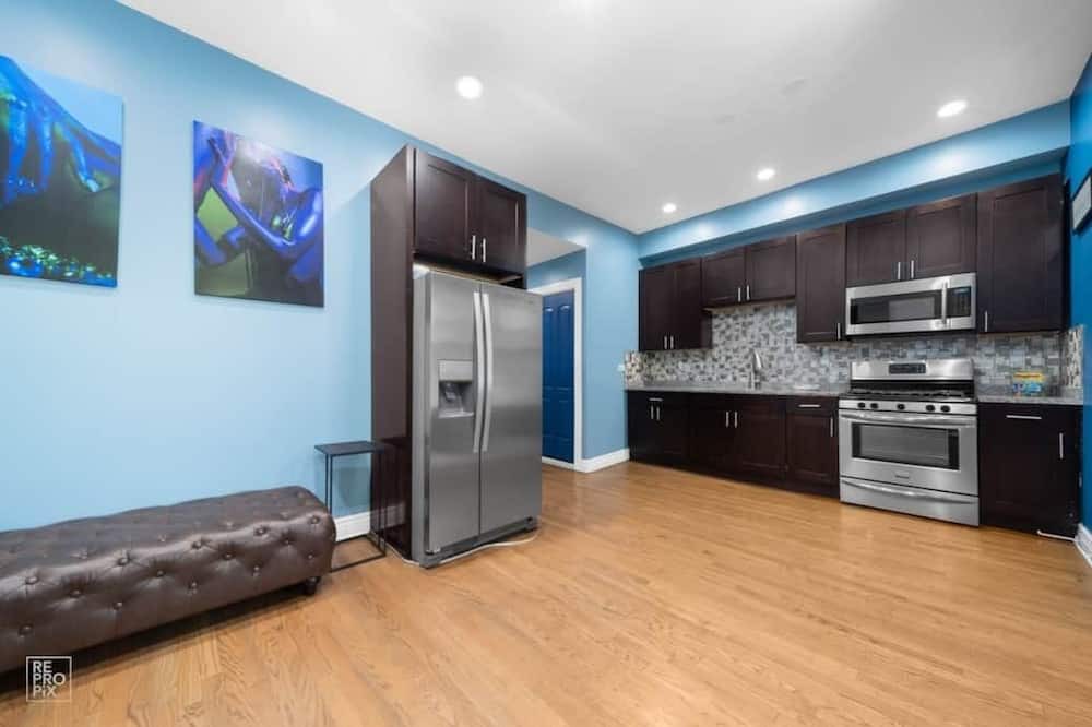 Photo of Bedroom in Grand Boulevard