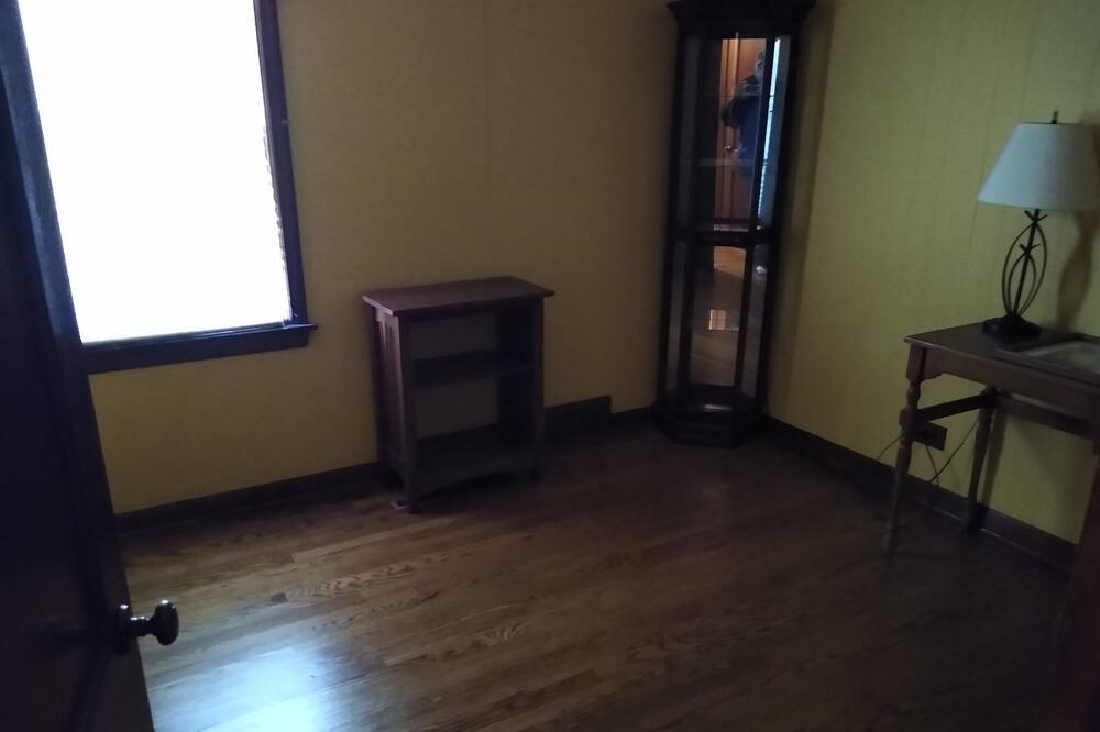 Photo of Bedroom in Wilmette