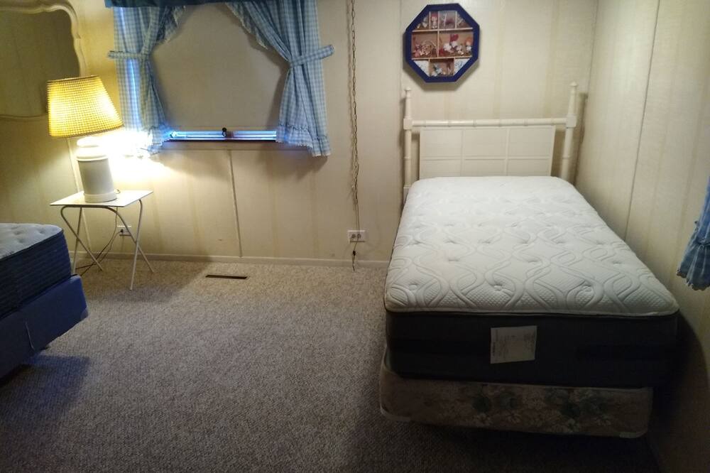 Photo of Bedroom in Wilmette