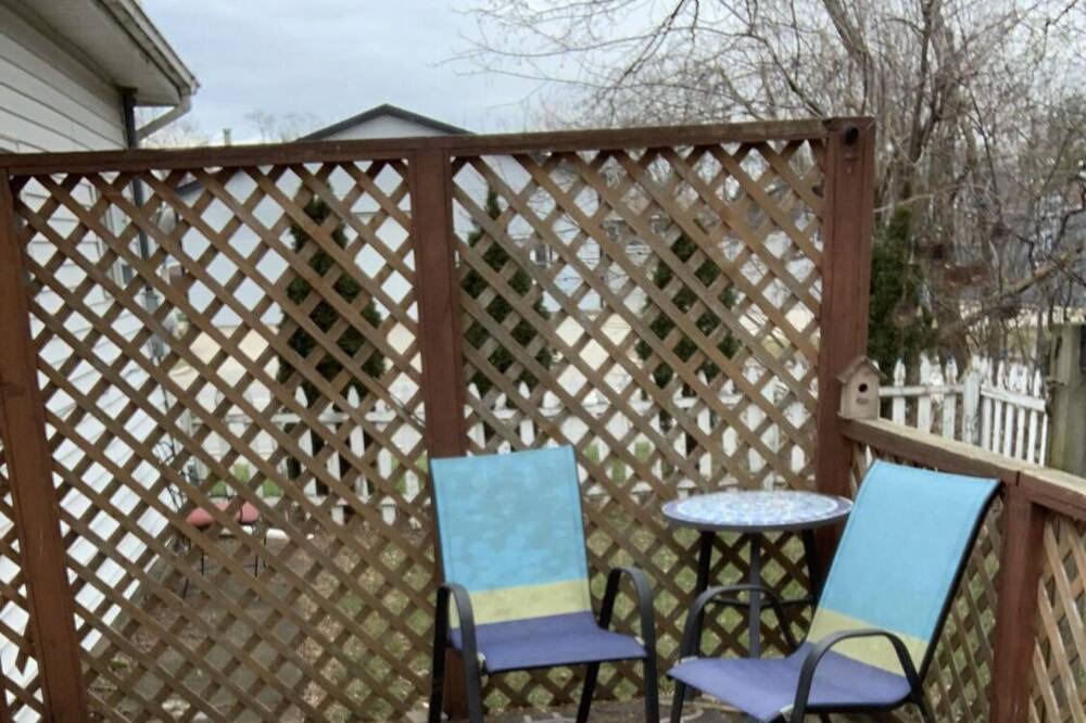 Photo of Patio Balcony in Long Lake