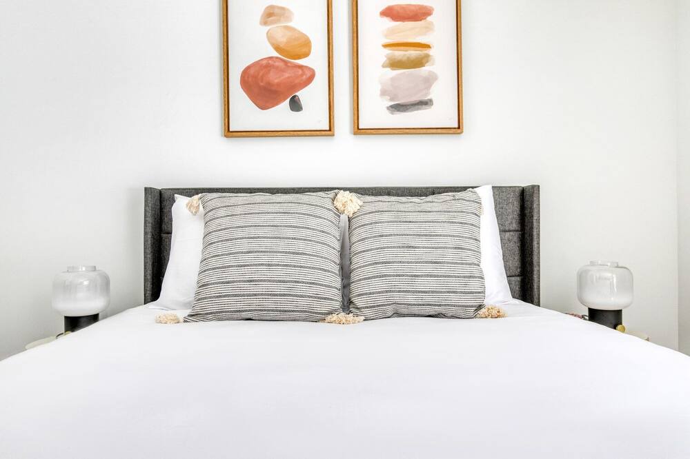Photo of Bedroom in Uptown