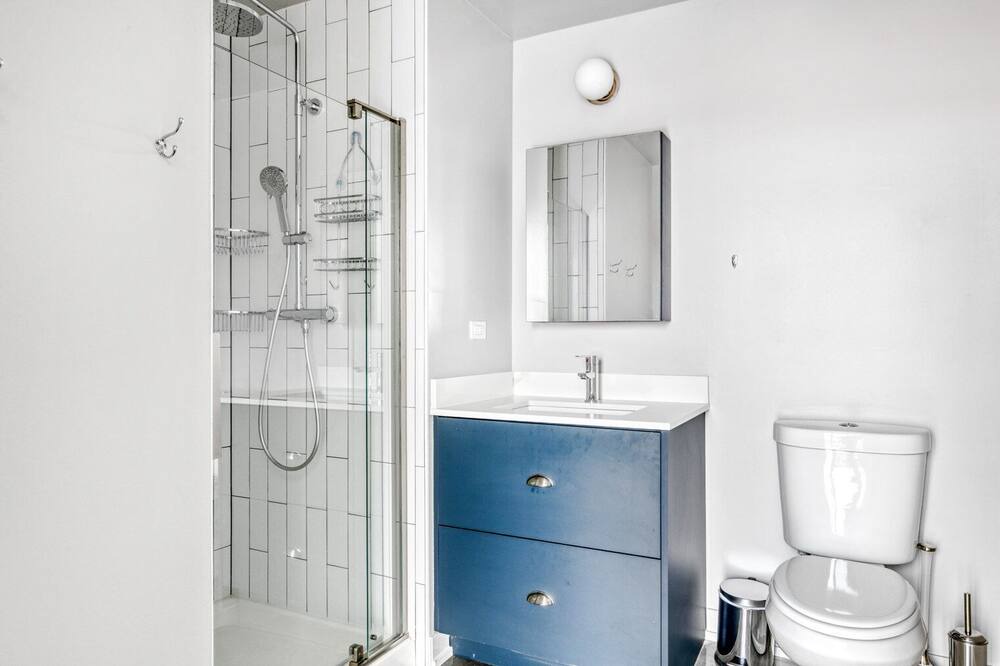 Photo of Bathroom in Uptown