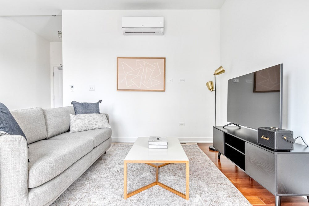 Photo of Livingroom in Uptown