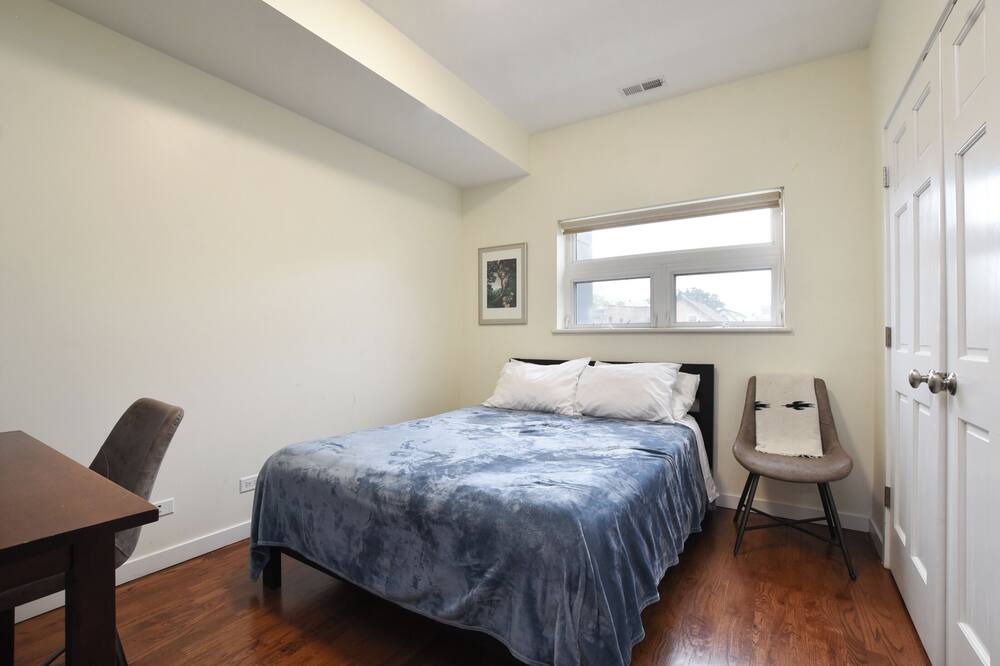 Photo of Bedroom in West Bucktown