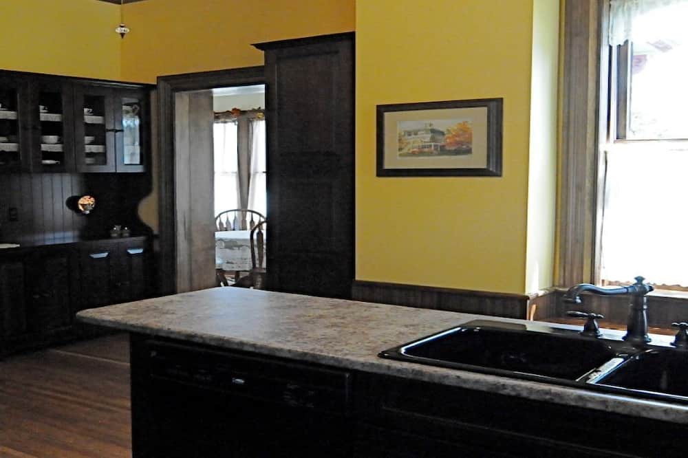 Photo of Kitchen in Olney
