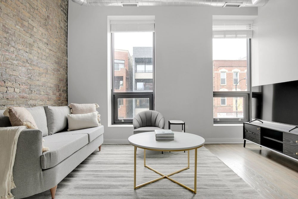 Photo of Livingroom in West Town
