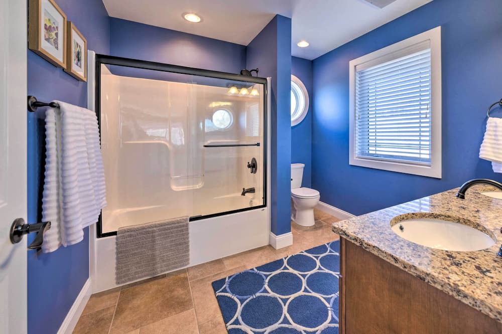 Photo of Bathroom in Grafton