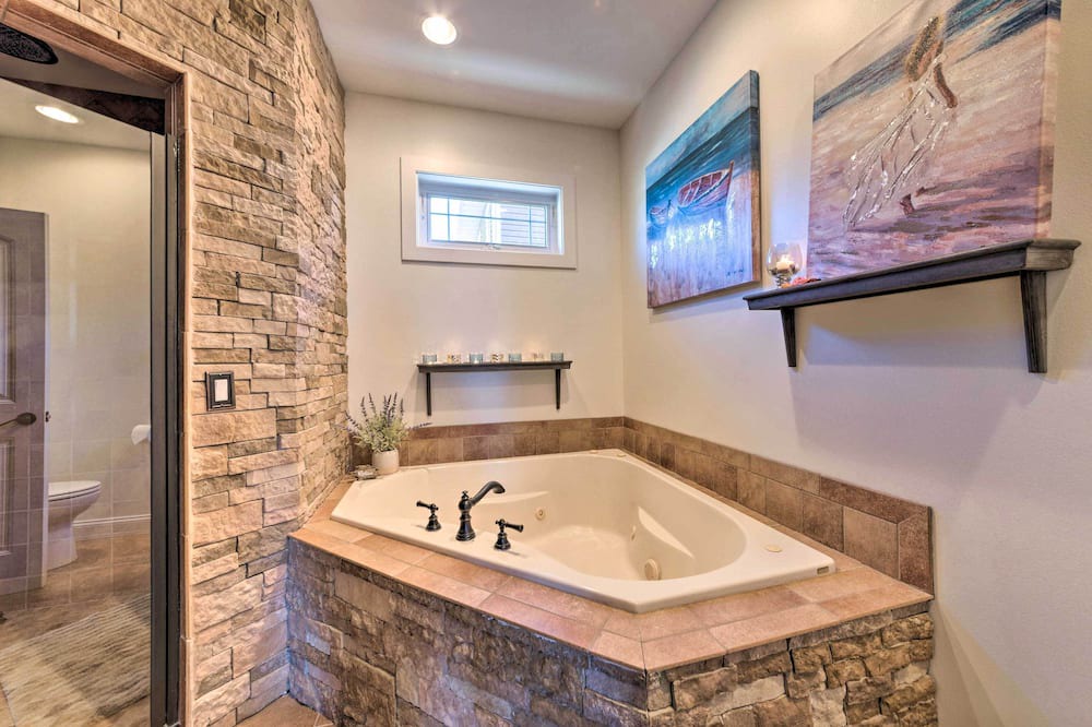 Photo of Bathroom in Grafton