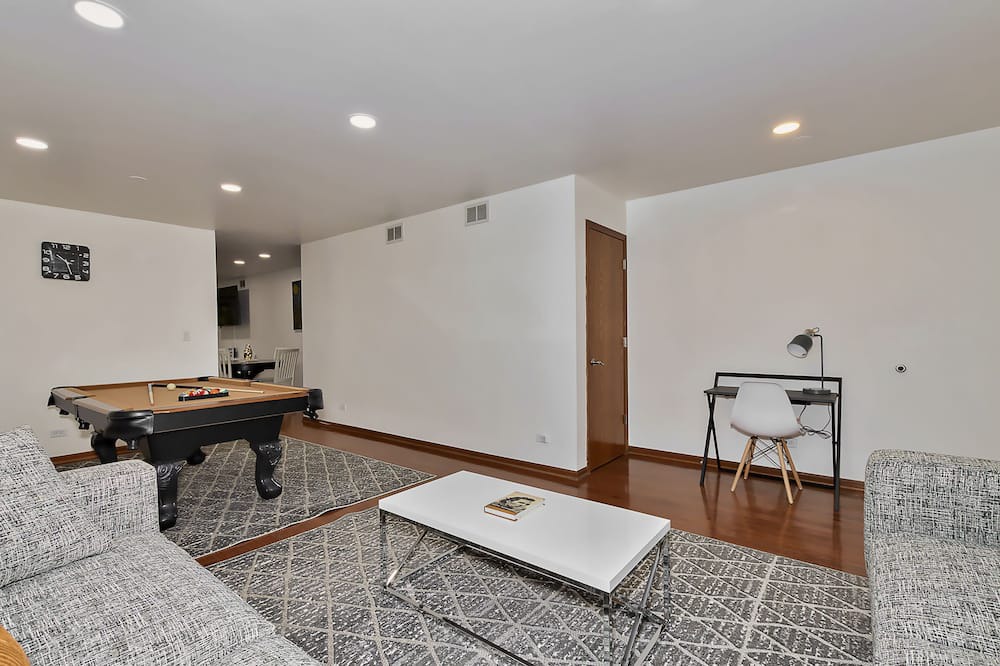 Photo of Livingroom in Round Lake Beach