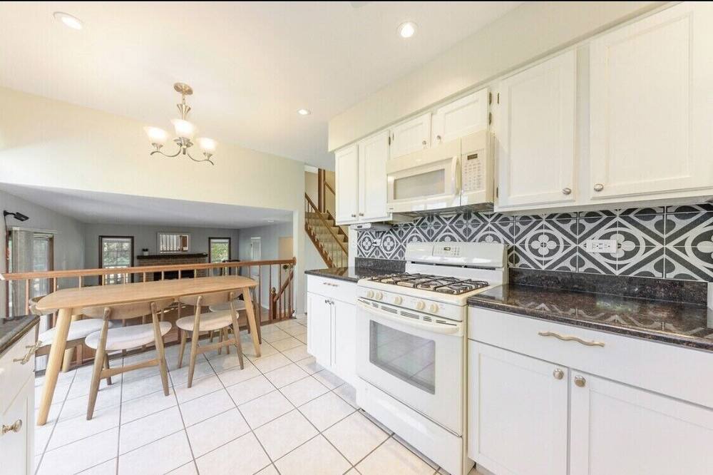Photo of Kitchen in Lisle