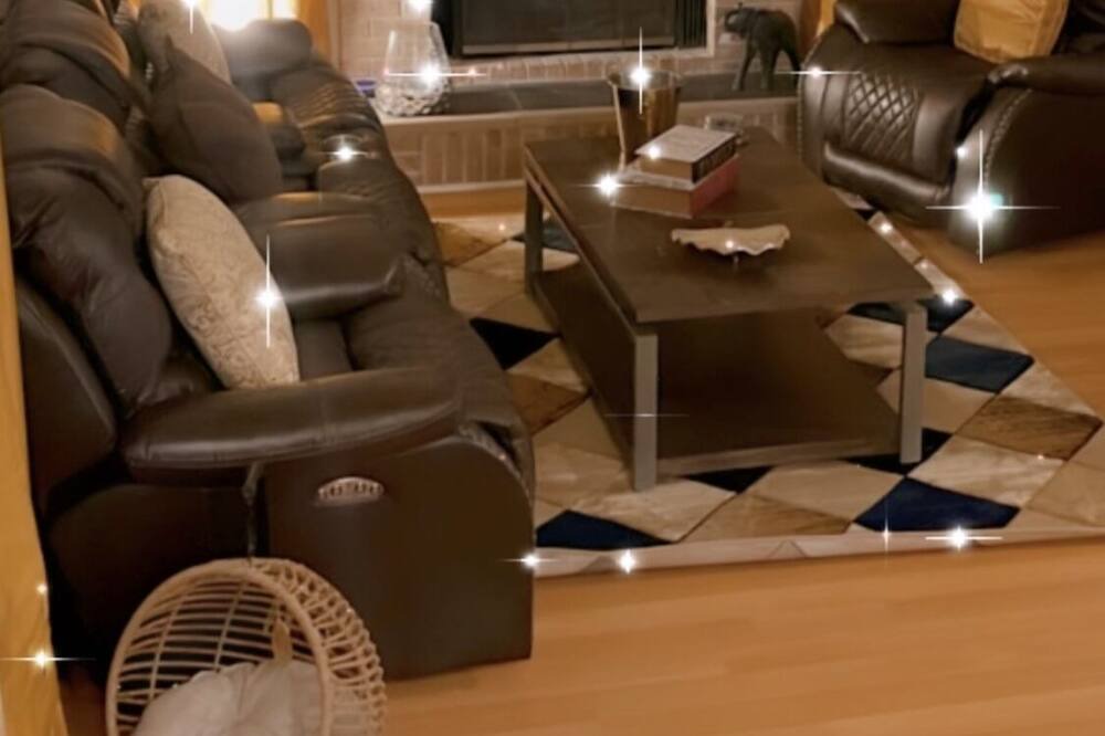 Photo of Livingroom in Lisle