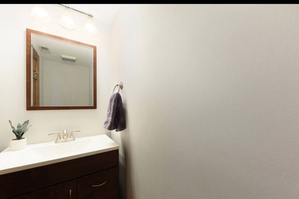 Photo of Bathroom in Lisle