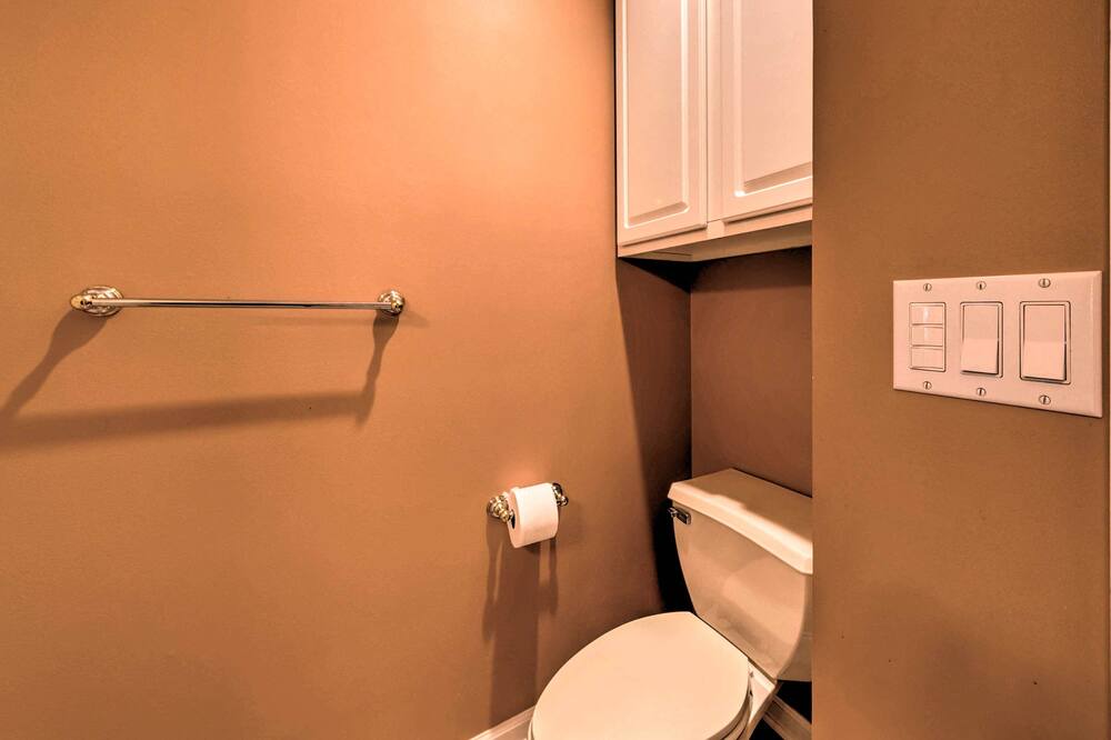 Photo of Bathroom in Carbondale