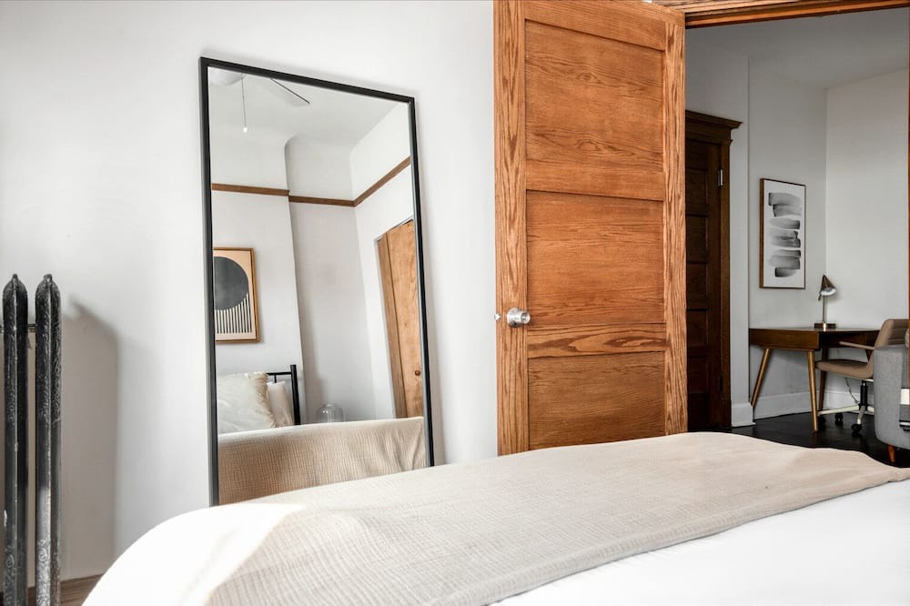 Photo of Bedroom in Wrigleyville