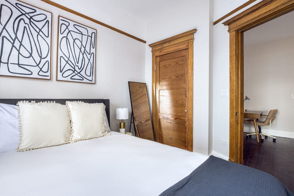 Photo of Bedroom in Wrigleyville