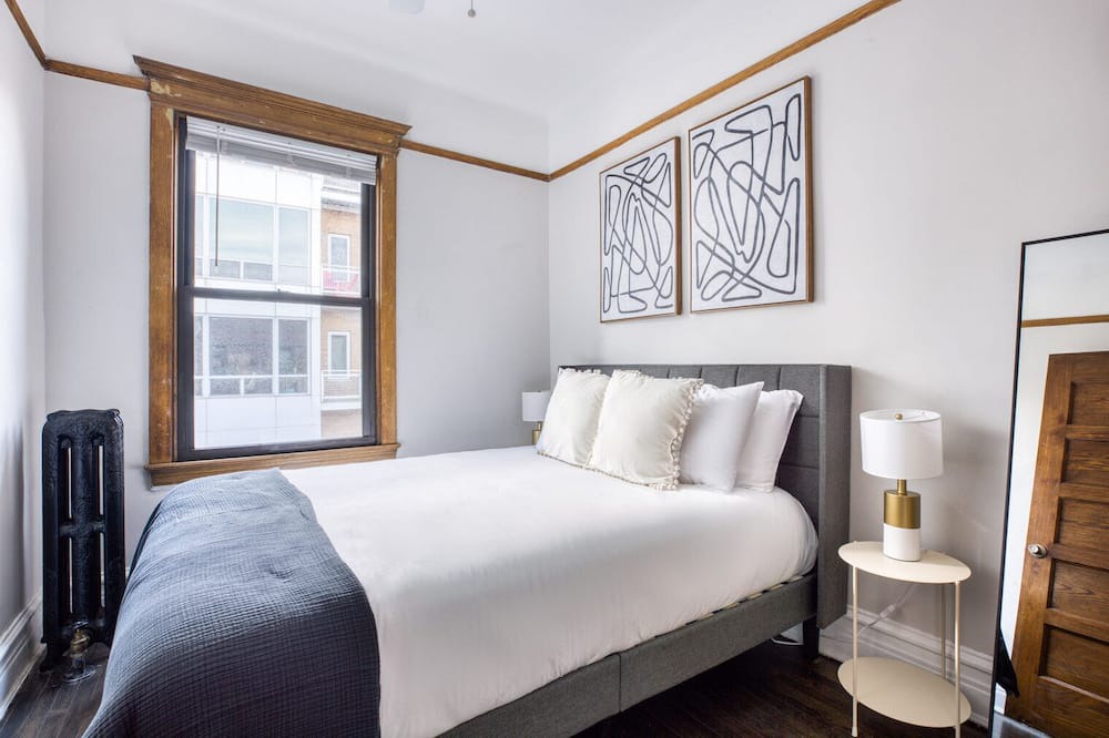 Photo of Bedroom in Wrigleyville