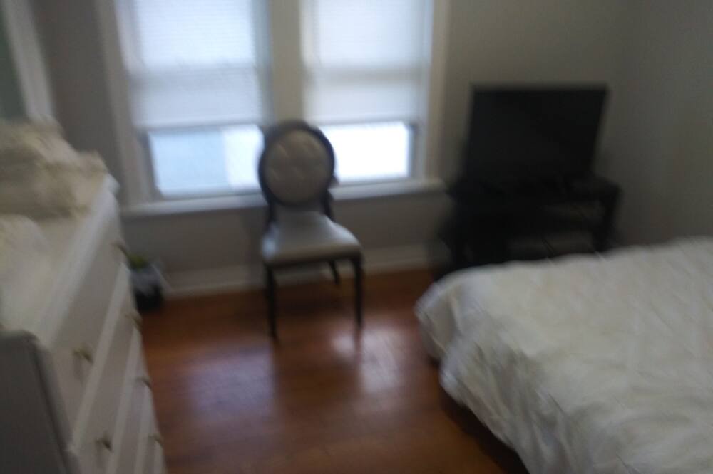 Photo of Bedroom in Oak Park