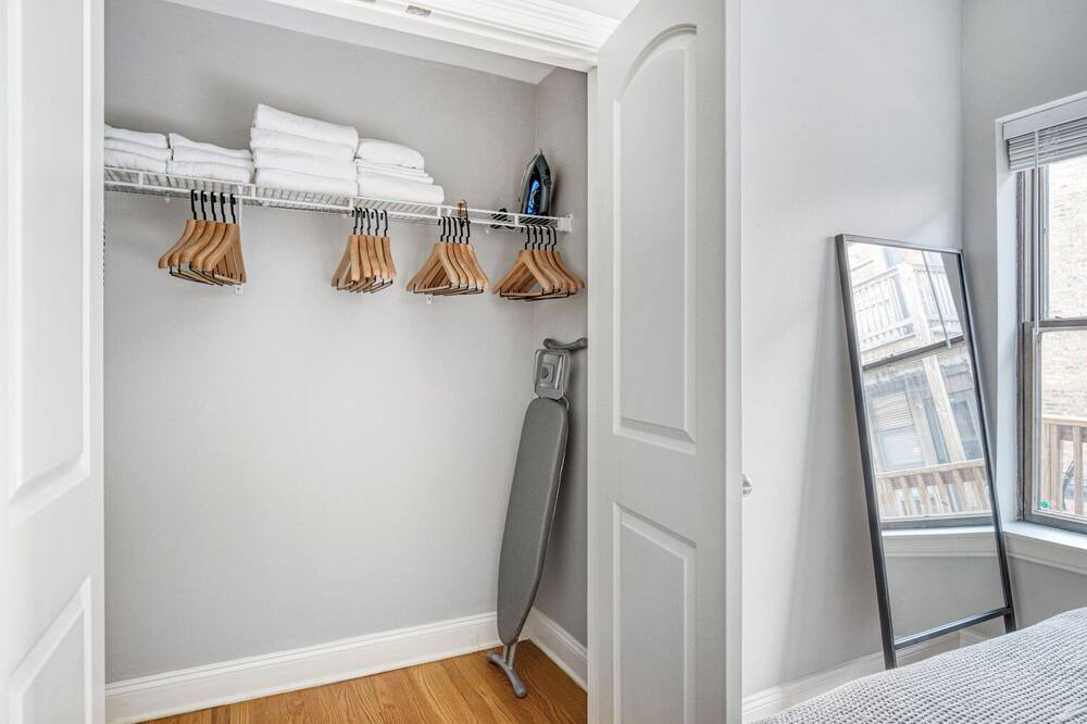 Photo of Bedroom in Lakeview