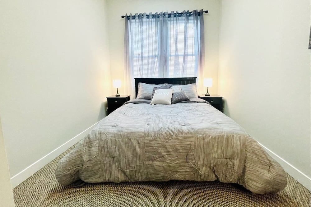 Photo of Bedroom in Tri-Taylor