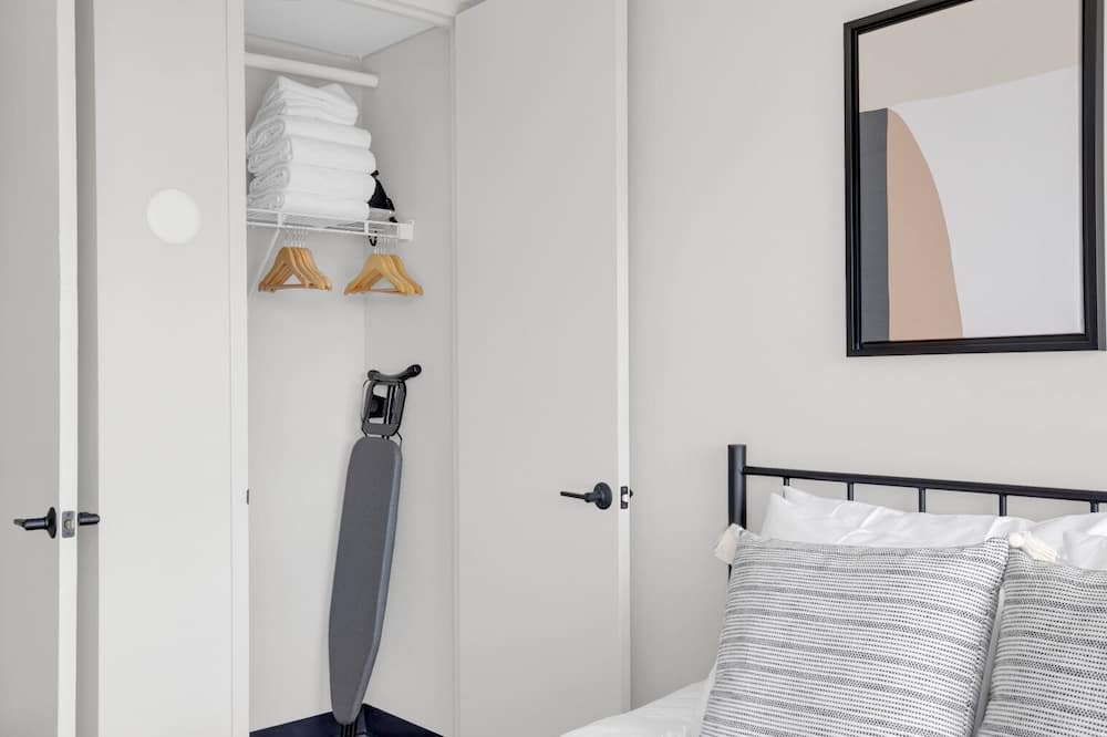 Photo of Bedroom in Illinois Medical District