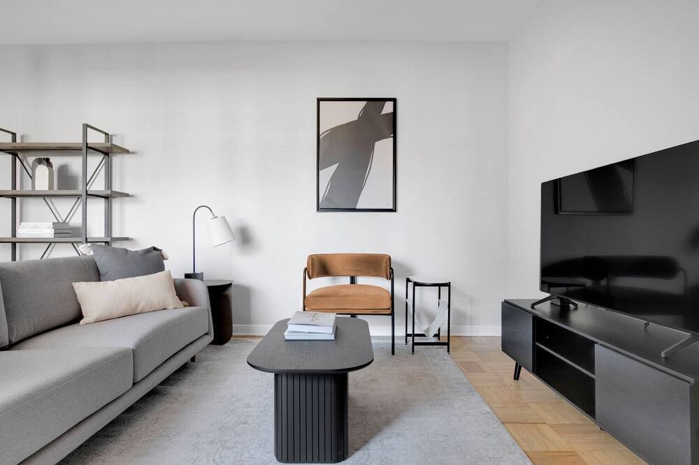 Photo of Livingroom in Evanston