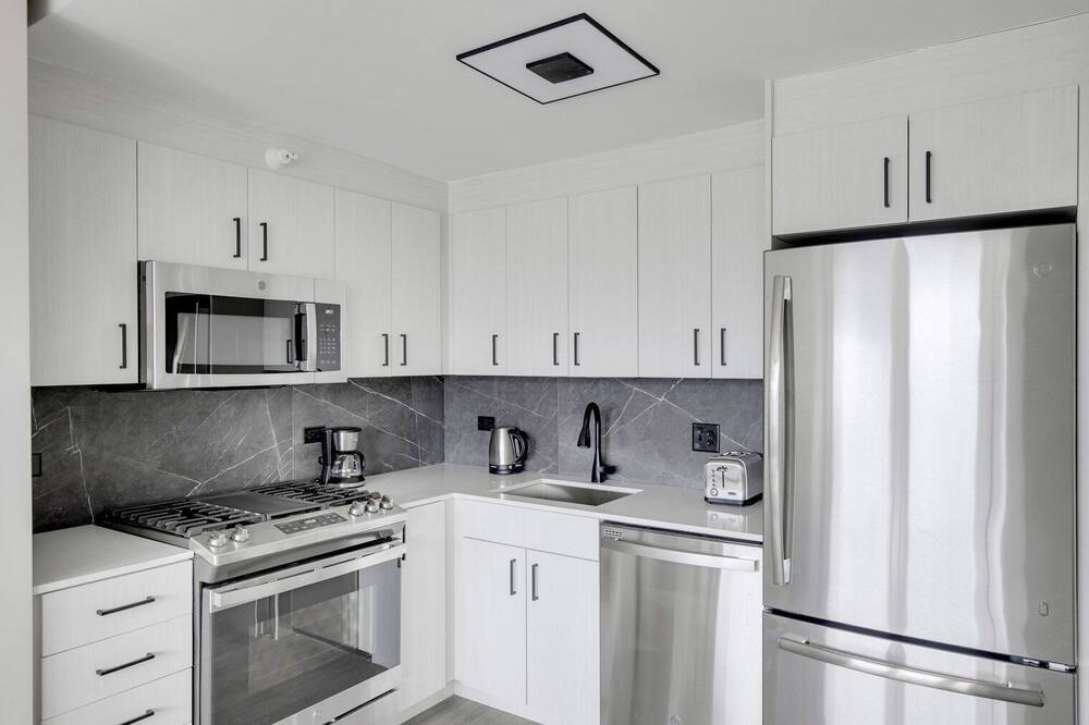 Photo of Kitchen in Illinois Medical District