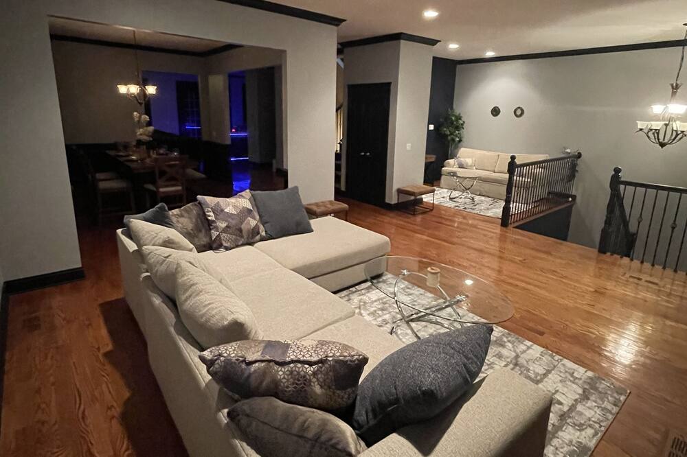 Photo of Livingroom in Willowbrook