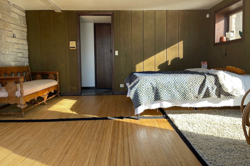Photo of Bedroom in Nauvoo