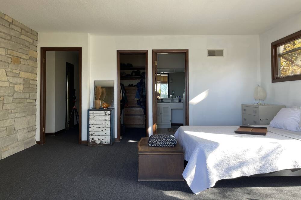 Photo of Bedroom in Nauvoo