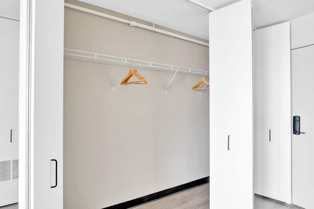 Photo of Bedroom in Illinois Medical District