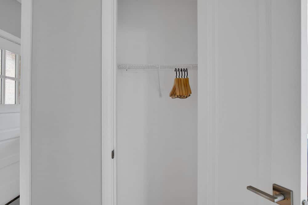 Photo of Bedroom in Evanston