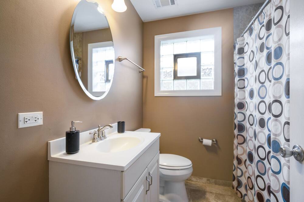 Photo of Bathroom in Forestview
