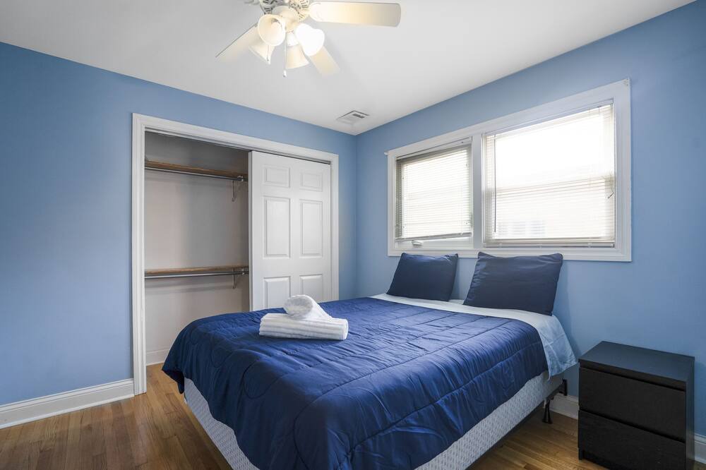 Photo of Bedroom in Forestview