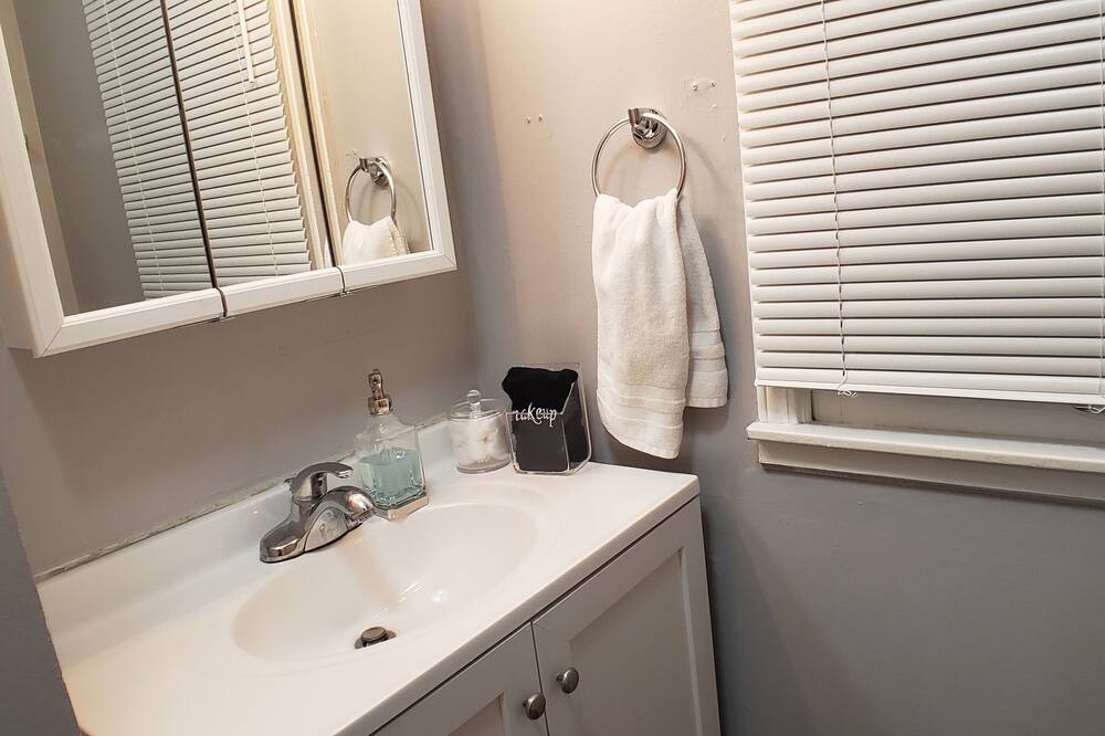 Photo of Bathroom in Yorkville