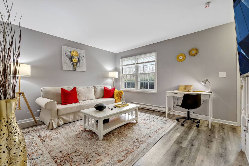 Photo of Livingroom in Yorkville