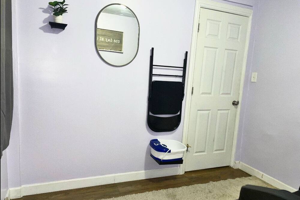 Photo of Bedroom in Evergreen Park