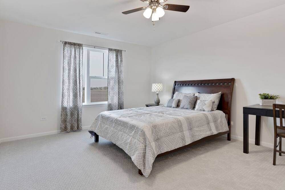 Photo of Bedroom in Fox Valley