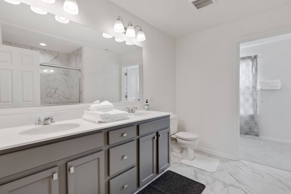 Photo of Bathroom in Fox Valley