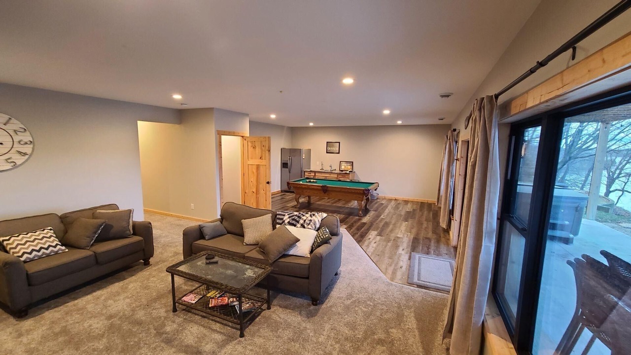 Photo of Livingroom in Apple River