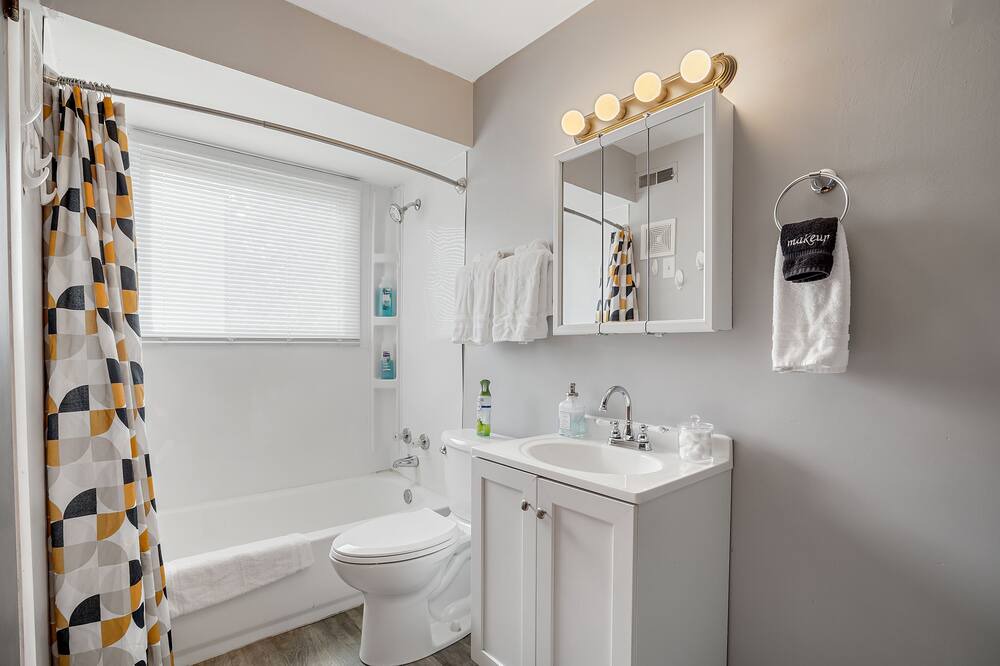 Photo of Bathroom in Aurora