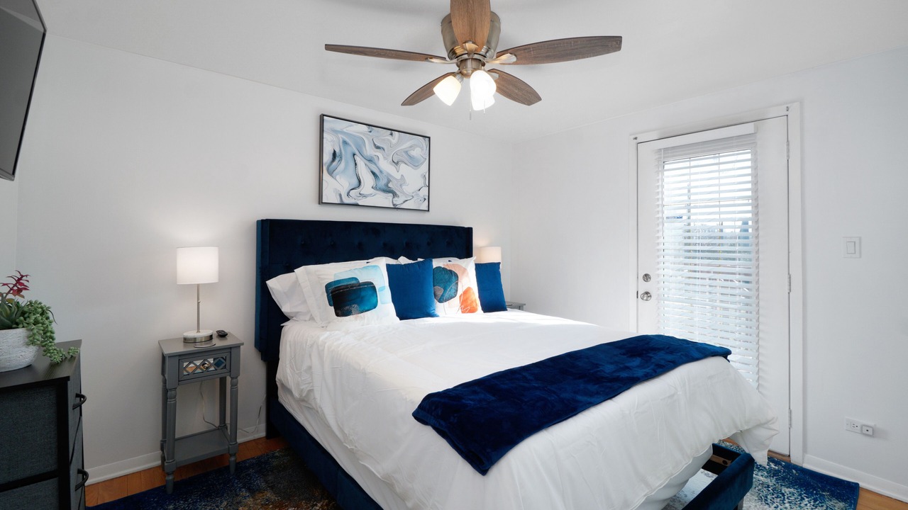 Photo of Bedroom in Elmhurst