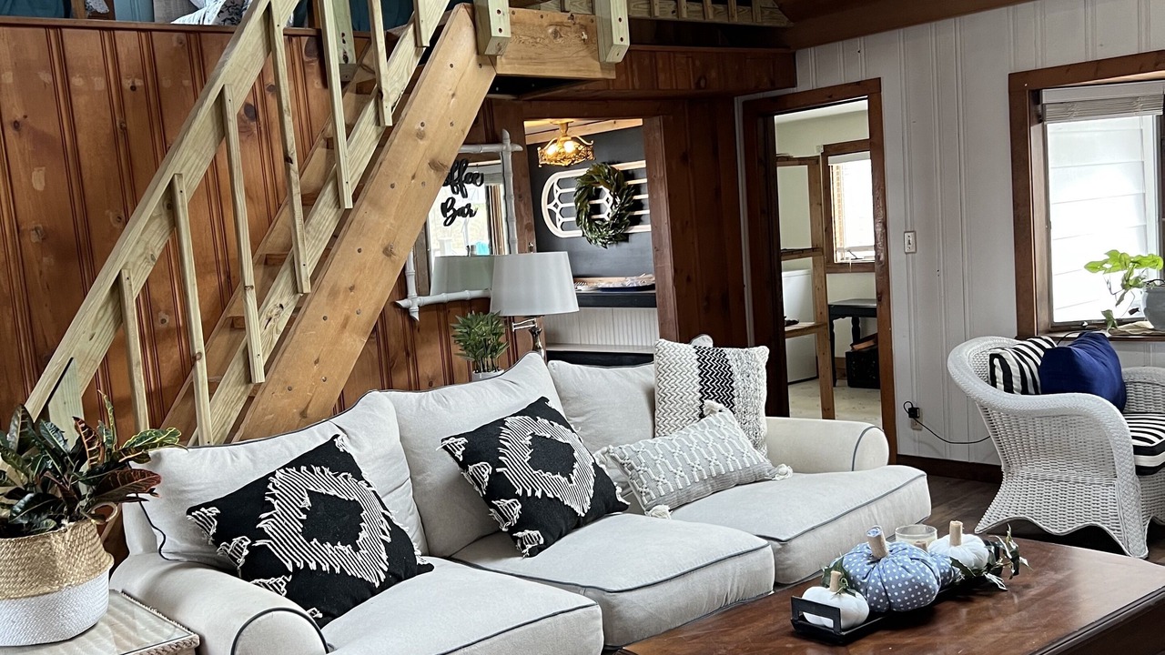 Photo of Livingroom in Peoria Heights