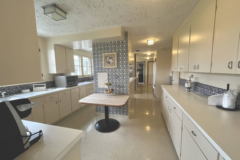 Photo of Kitchen in Russell