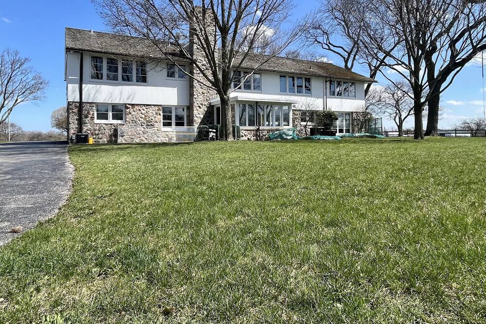 Photo of Outdoor in Russell