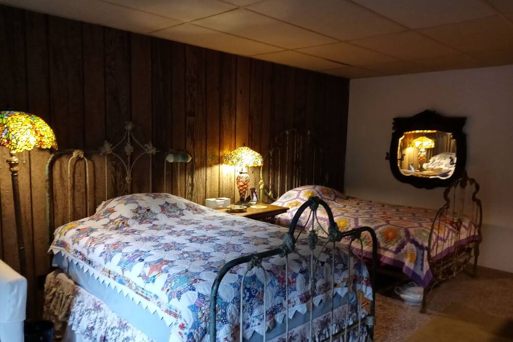 Photo of Bedroom in Lowder