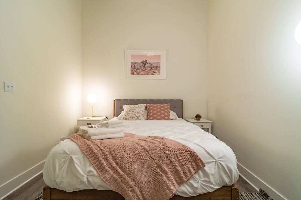 Photo of Bedroom in Near South Side