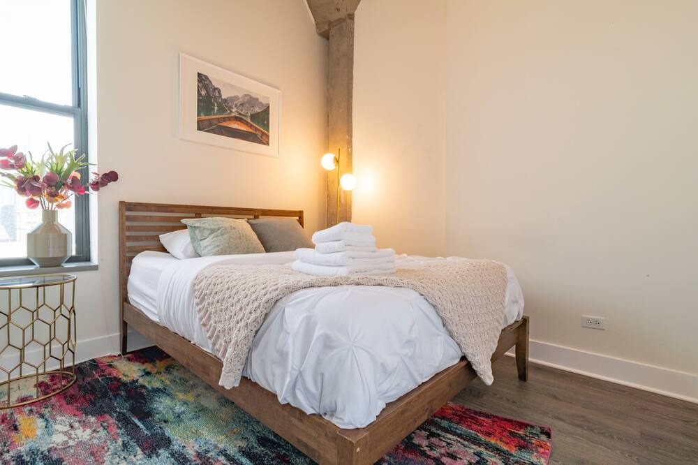 Photo of Bedroom in Near South Side
