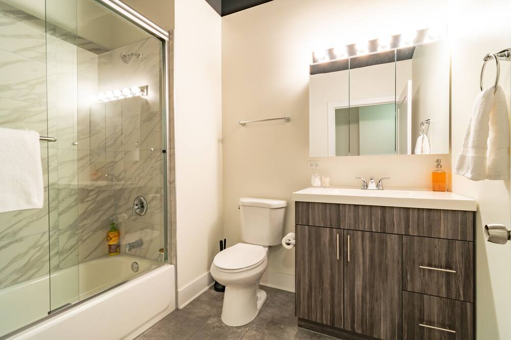 Photo of Bathroom in Near South Side