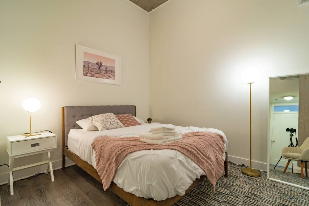 Photo of Bedroom in Near South Side