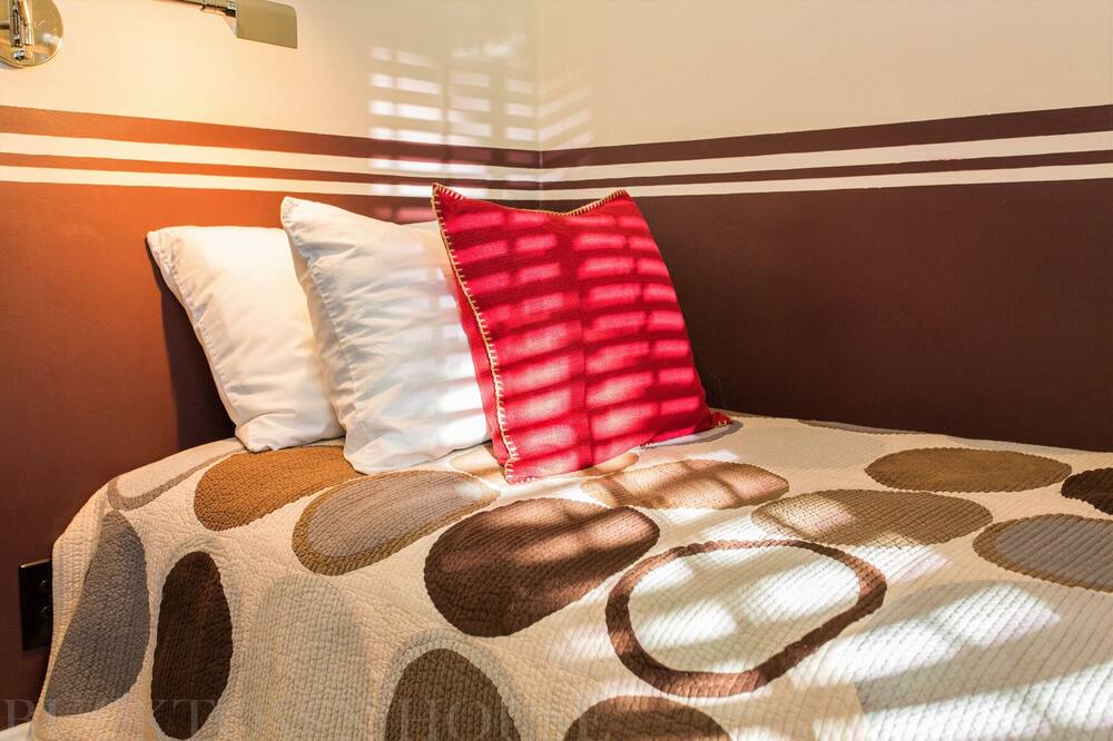 Photo of Bedroom in Bucktown